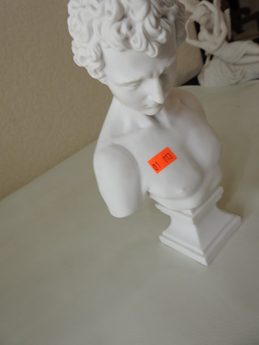 Classical Michelangelo's David Bust Statue - 3