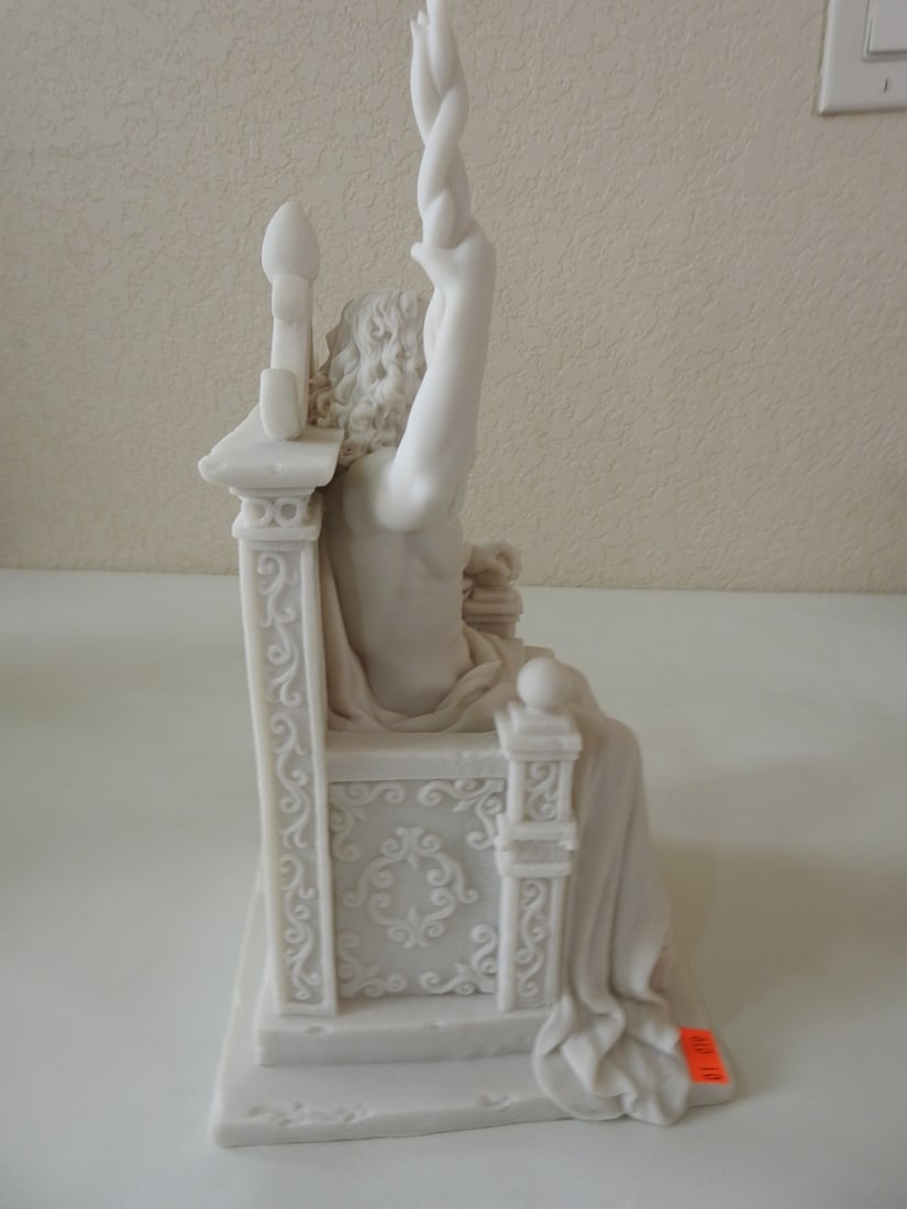 Classical Zeus Statue - 7