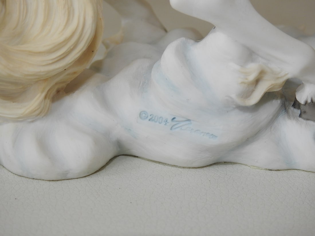 Classical Pegasus Statue - 2