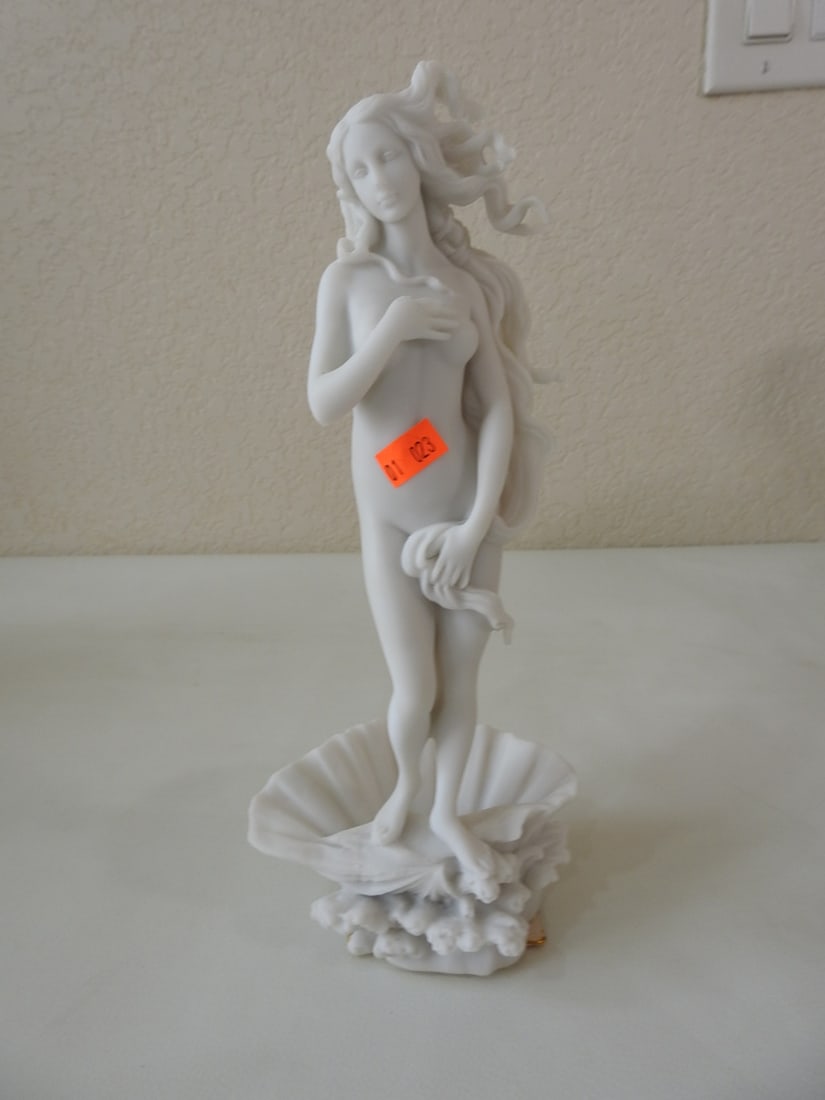 Classical Birth of Venus / Venus de Milo Statue - 2