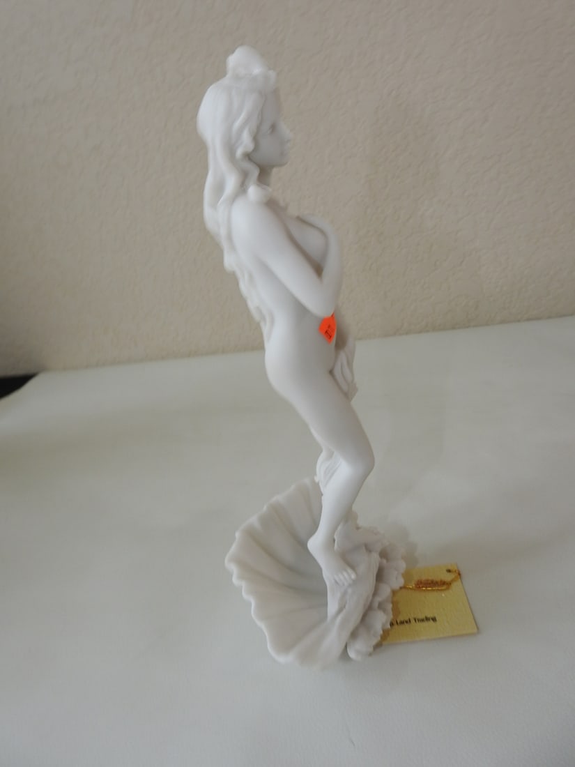 Classical Birth of Venus / Venus de Milo Statue - 5