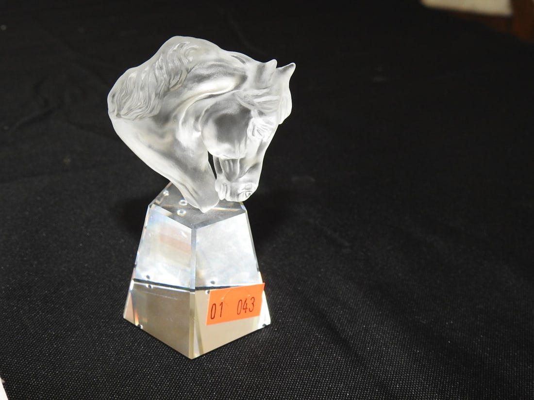 Baccarat Frosted Crystal Horse Head Bust: Baccarat crystal horse head bust from France with frosted upper detail and clear prism-style base. Approx. 3.75 x 2 x 2 in.