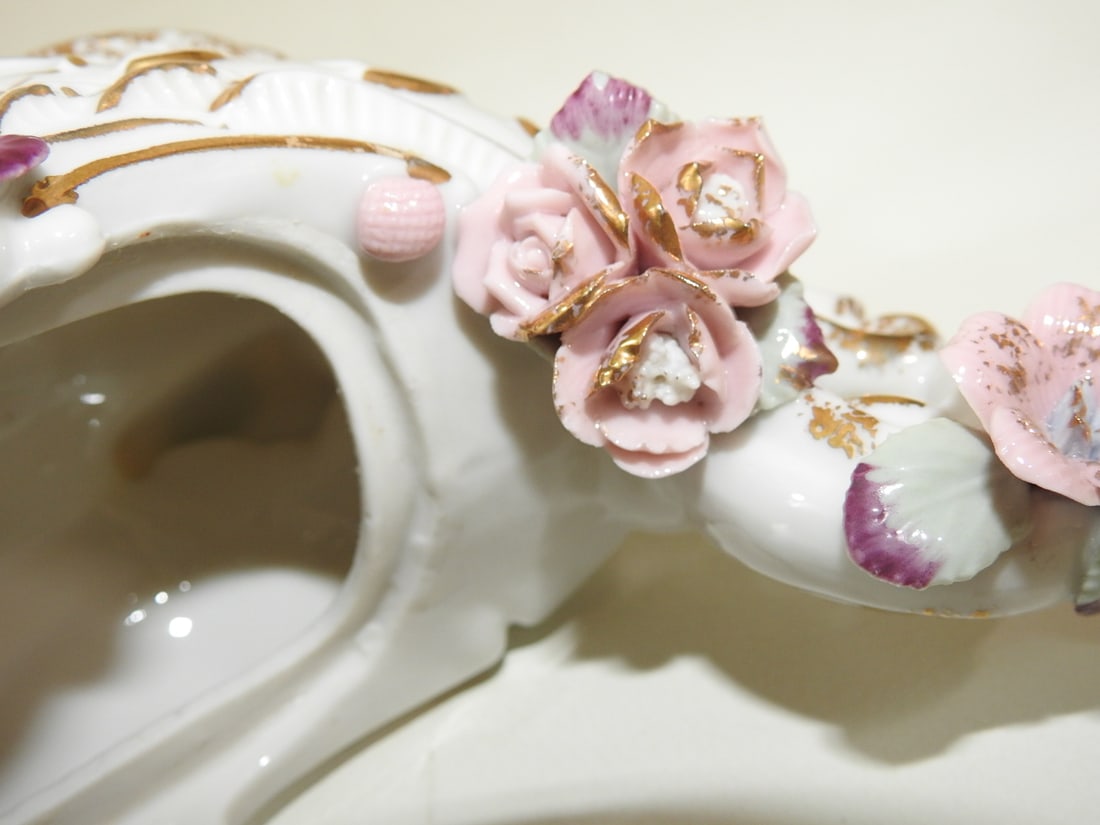 Ucagco Mid-Century Porcelain Cherub Gondola Centerpiece - 11