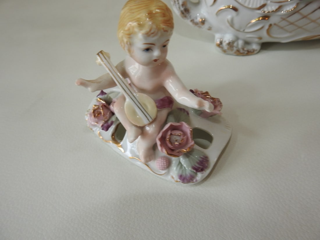 Ucagco Mid-Century Porcelain Cherub Gondola Centerpiece - 2