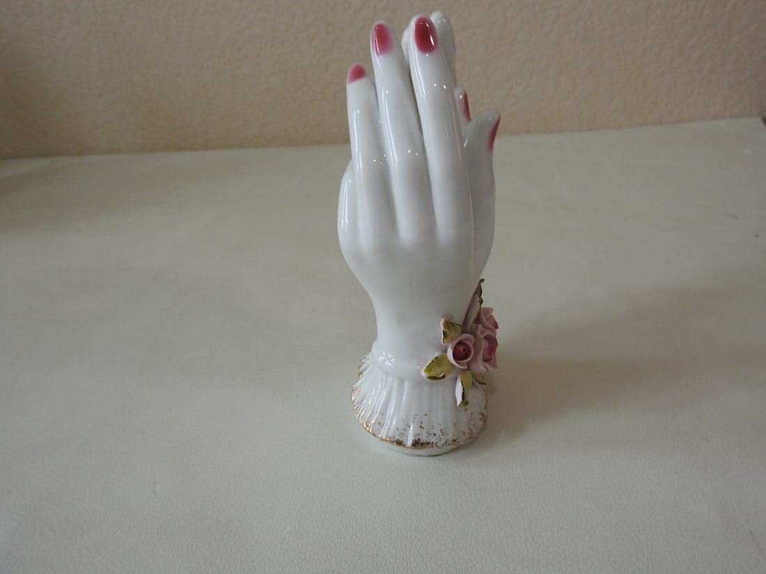 Vintage Porcelain Lady Hands Vase / Ring Holder - 4