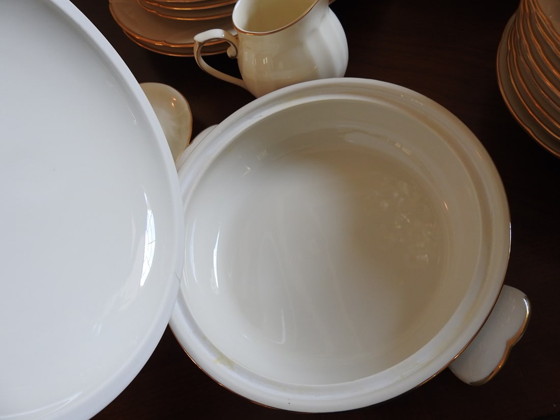 Mikasa Spunsilk Fine Ivory Porcelain Dinnerware Set, 49 Pieces - 5