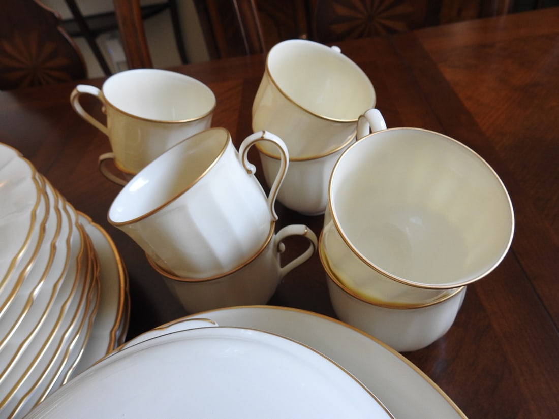 Mikasa Spunsilk Fine Ivory Porcelain Dinnerware Set, 49 Pieces - 8