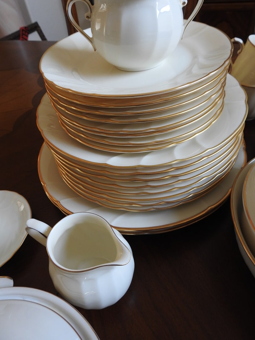 Mikasa Spunsilk Fine Ivory Porcelain Dinnerware Set, 49 Pieces - 9