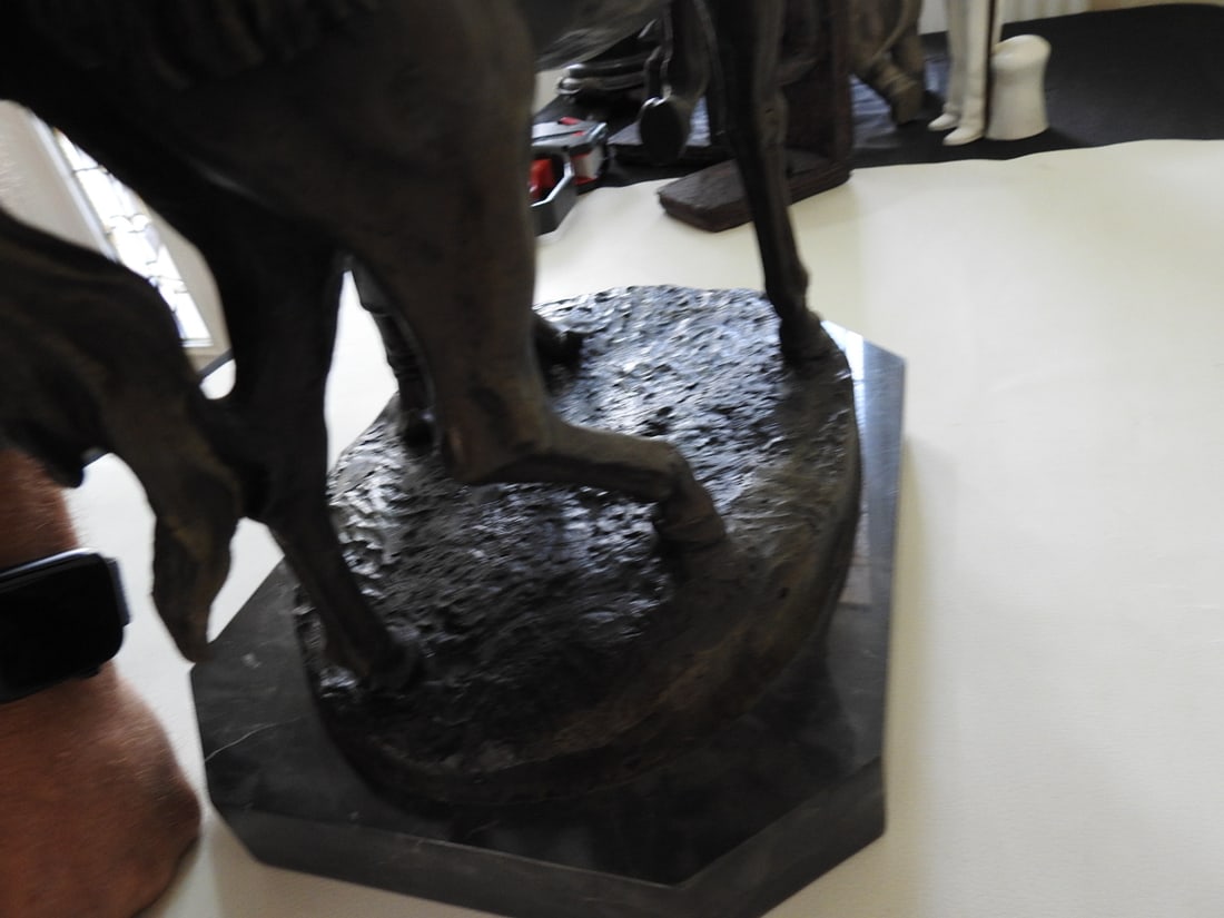 Bronze Arabian Man Assisting Woman Statue - 8