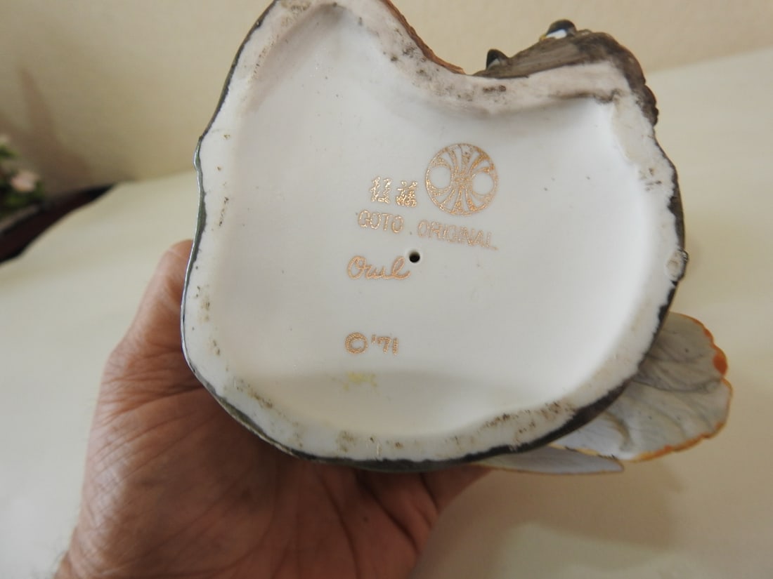 Goto Original Japanese Porcelain Owl Figurine - 4