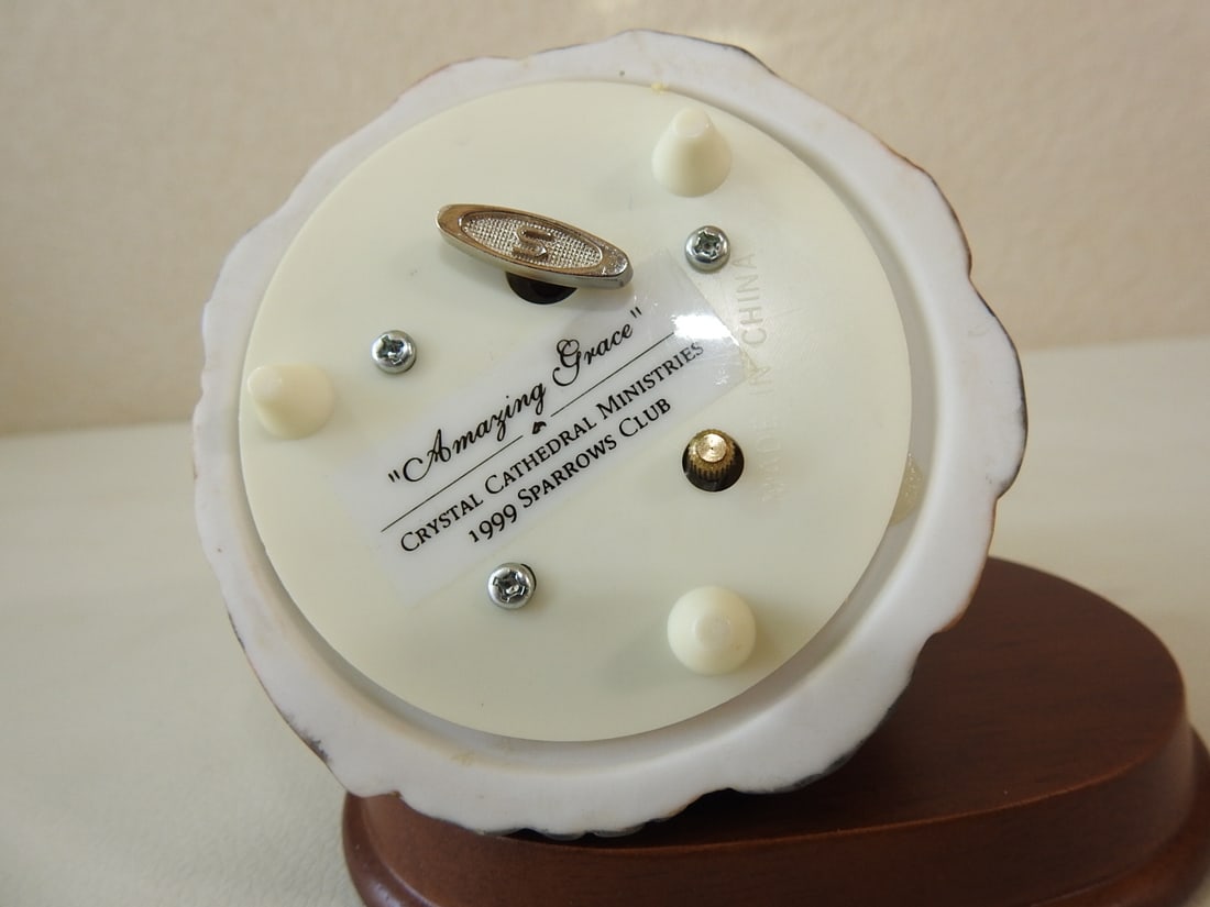Crystal Cathedral Ministries Sparrow Music Box - 5