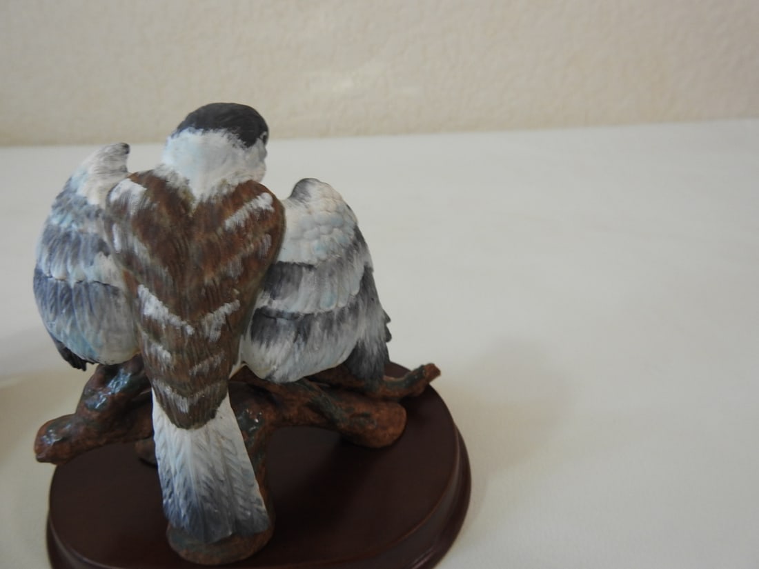 Goto Original Japanese Porcelain Bird Figurine - 3