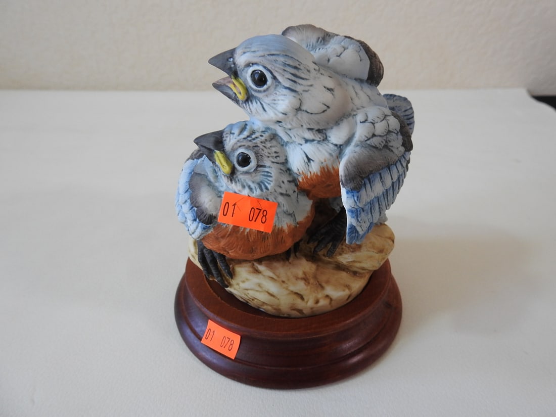 Andrea by Sadek Baby Blue Birds Porcelain Figurine #5803: Vintage Andrea by Sadek porcelain baby blue birds figurine, serial #5803. Approx. 6 x 5.5 x 5.5 in.