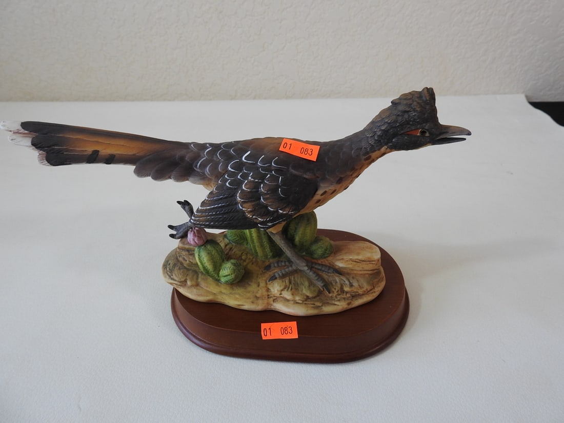 Andrea by Sadek Porcelain Roadrunner Figurine: Vintage Andrea by Sadek porcelain roadrunner bird figurine on wood base. Approx. 6 x 11 x 4 in.