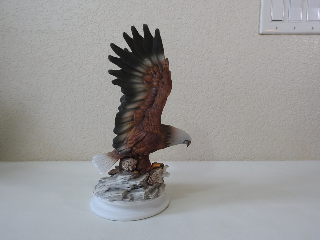 Homco Masterpiece Porcelain American Eagle Figurine - 3