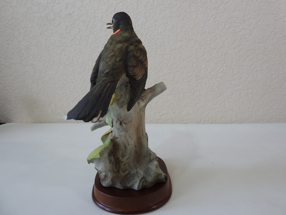 J. Tagliariol Porcelain Robin Bird Figurine - 4