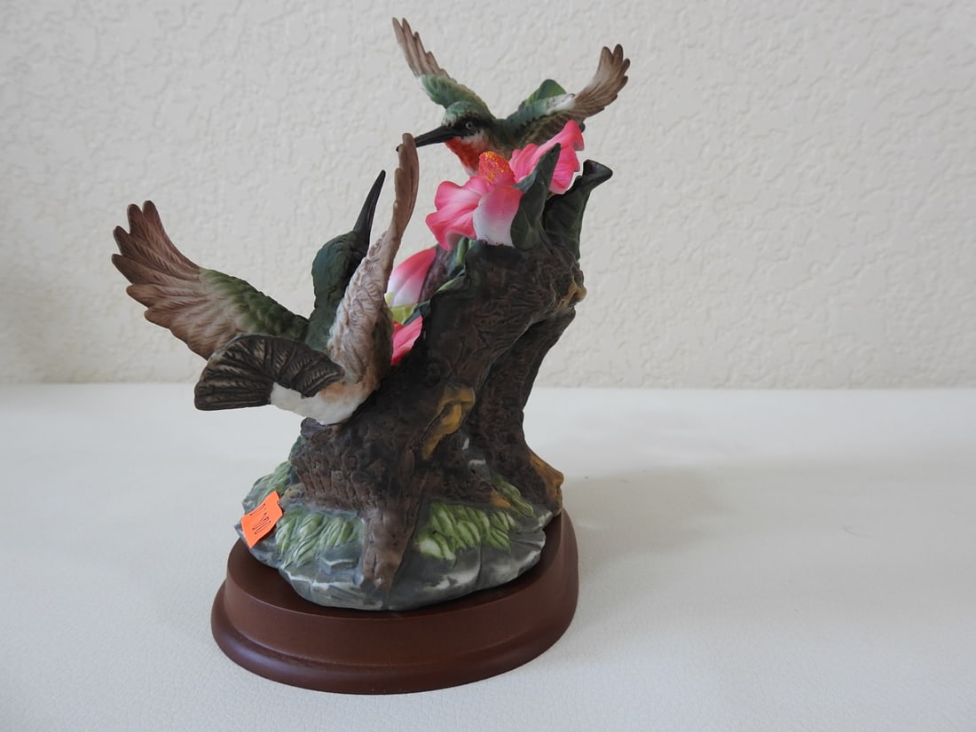 Vintage Porcelain Hummingbirds with Hibiscus Figurine - 4