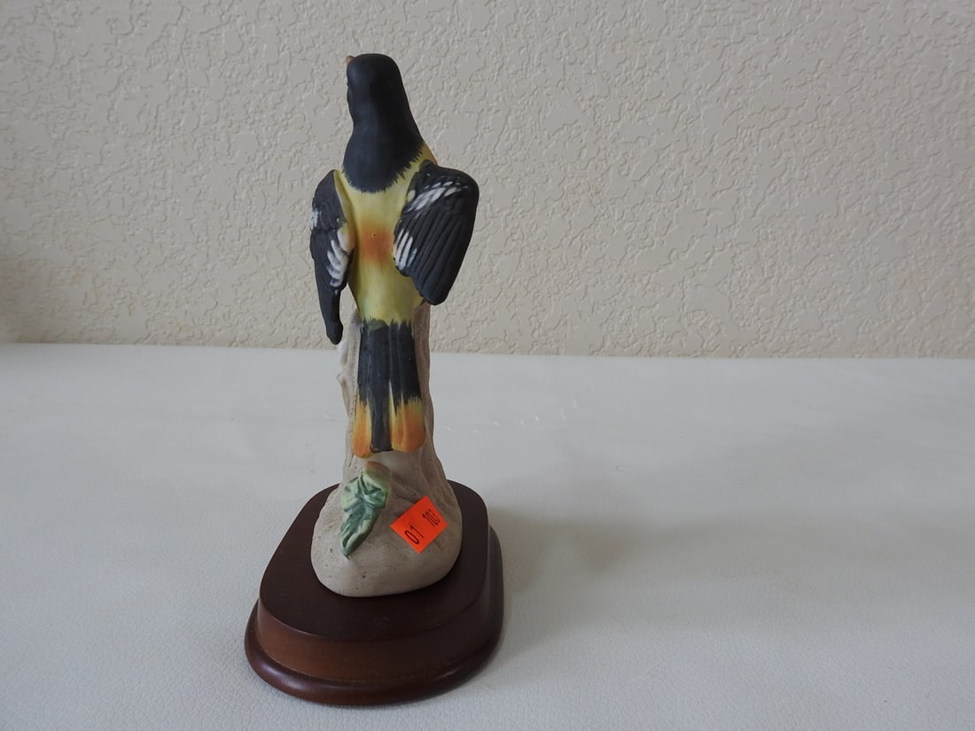 Nippon Yoko Boeki Japan Porcelain Baltimore Oriole Figurine - 4