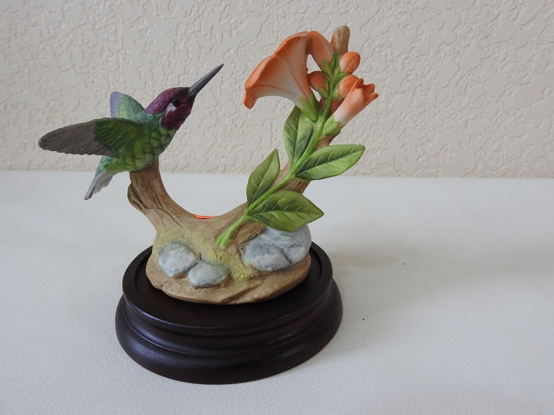 Andrea by Sadek Anna's Hummingbirds Porcelain Figurine #7683 - 3