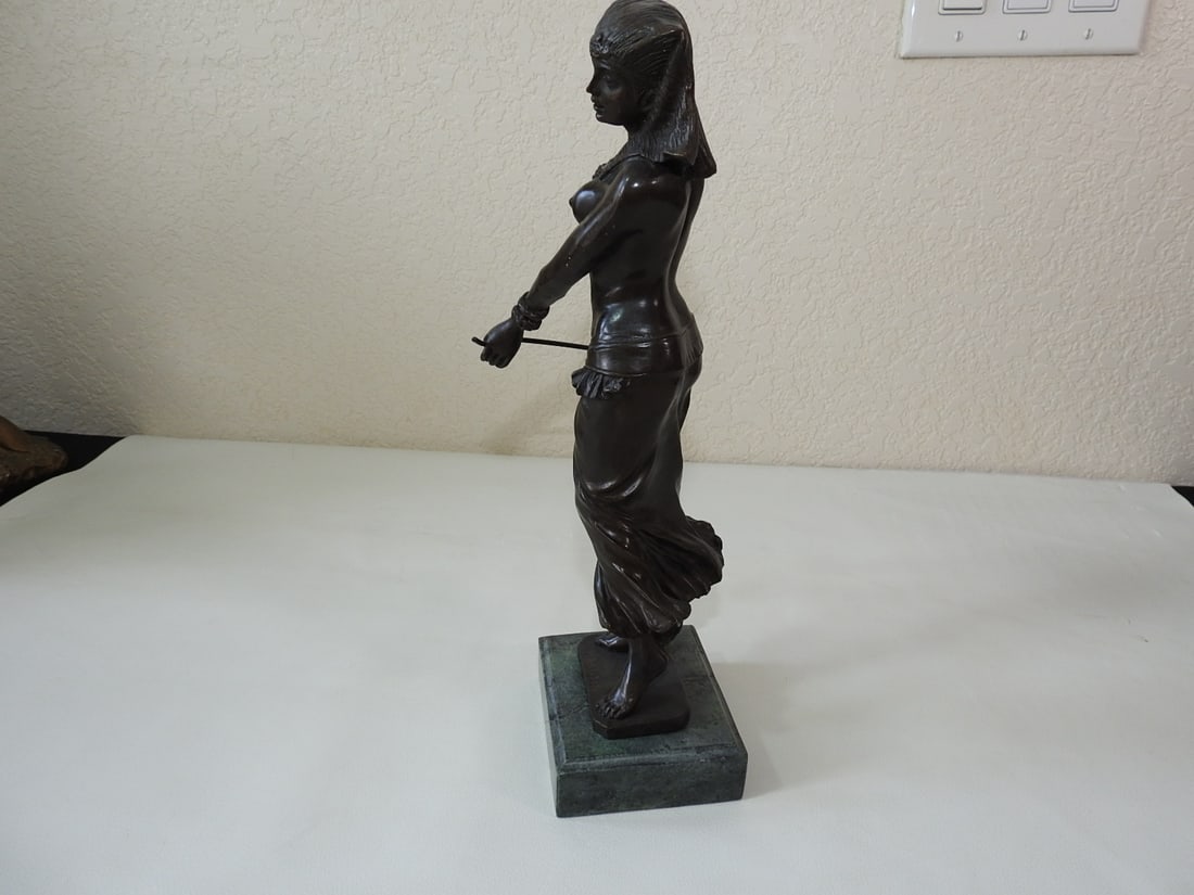 Bronze Nefertiti Statue on Green Marble Base - 2