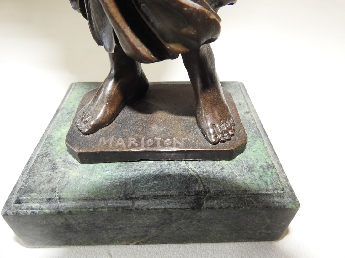 Bronze Nefertiti Statue on Green Marble Base - 5