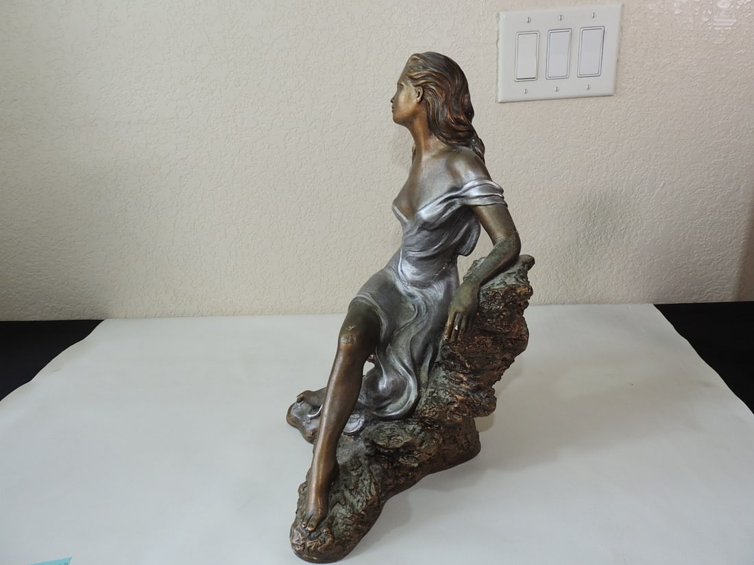 Austin Sculpture 1980 Gilt Plaster Girl Statue - 2