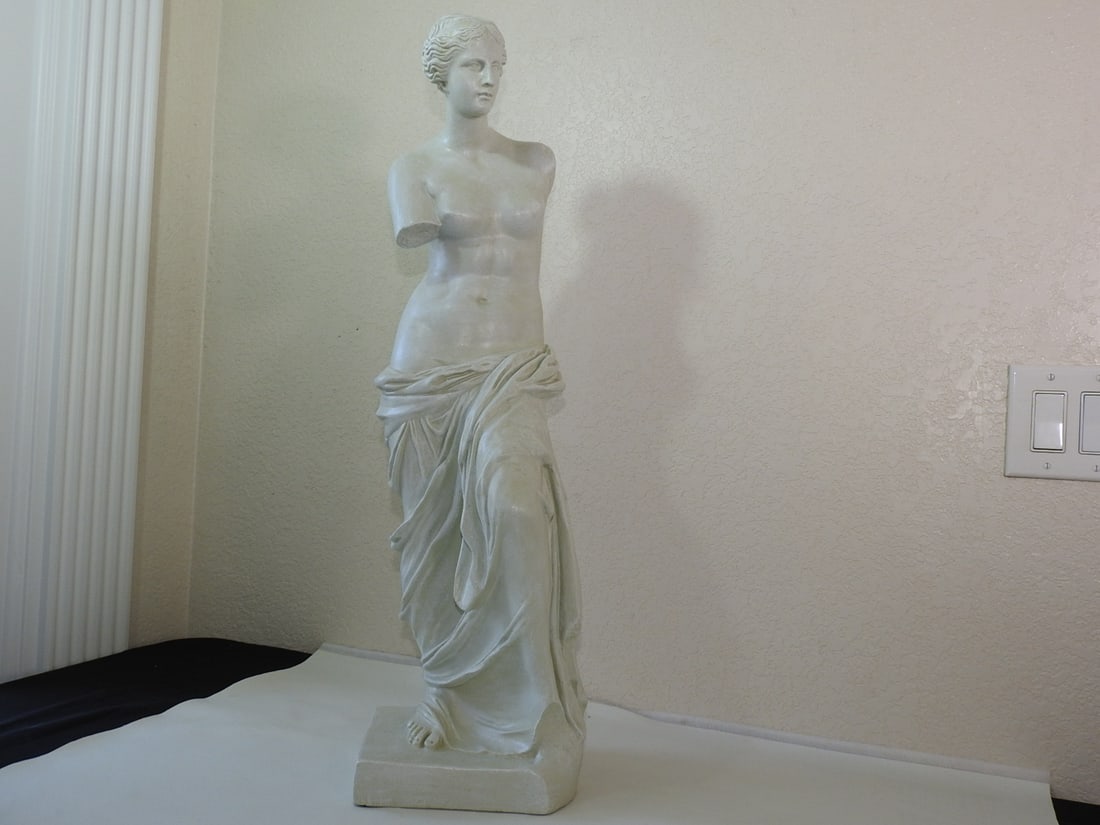 Large Venus de Milo Style Plaster Statue - 3