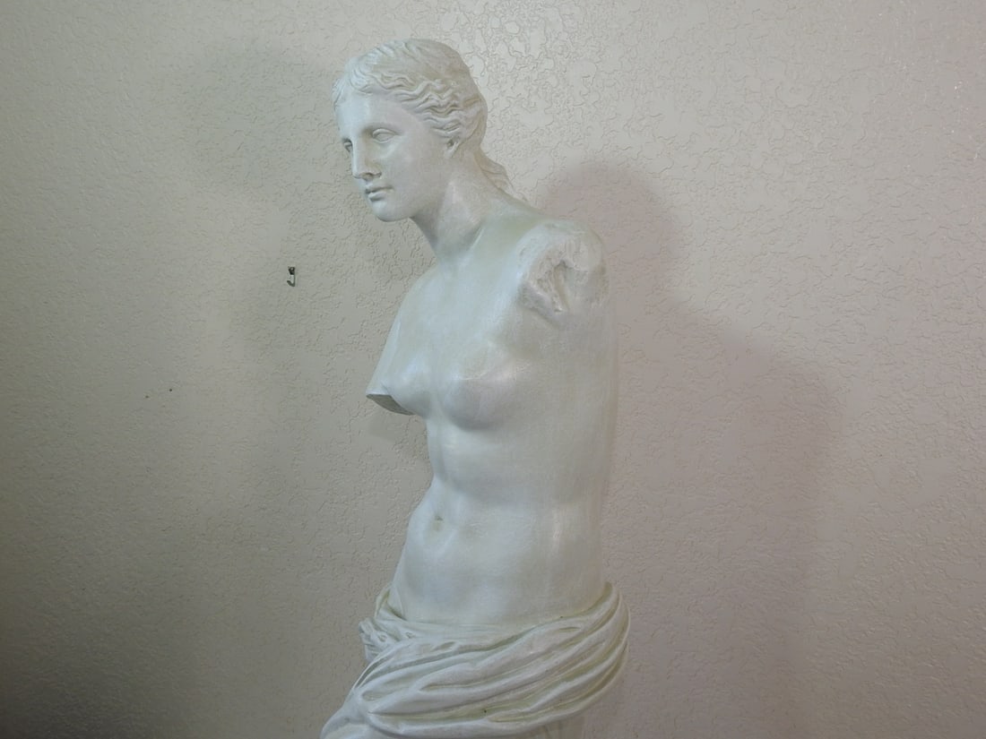 Large Venus de Milo Style Plaster Statue - 4
