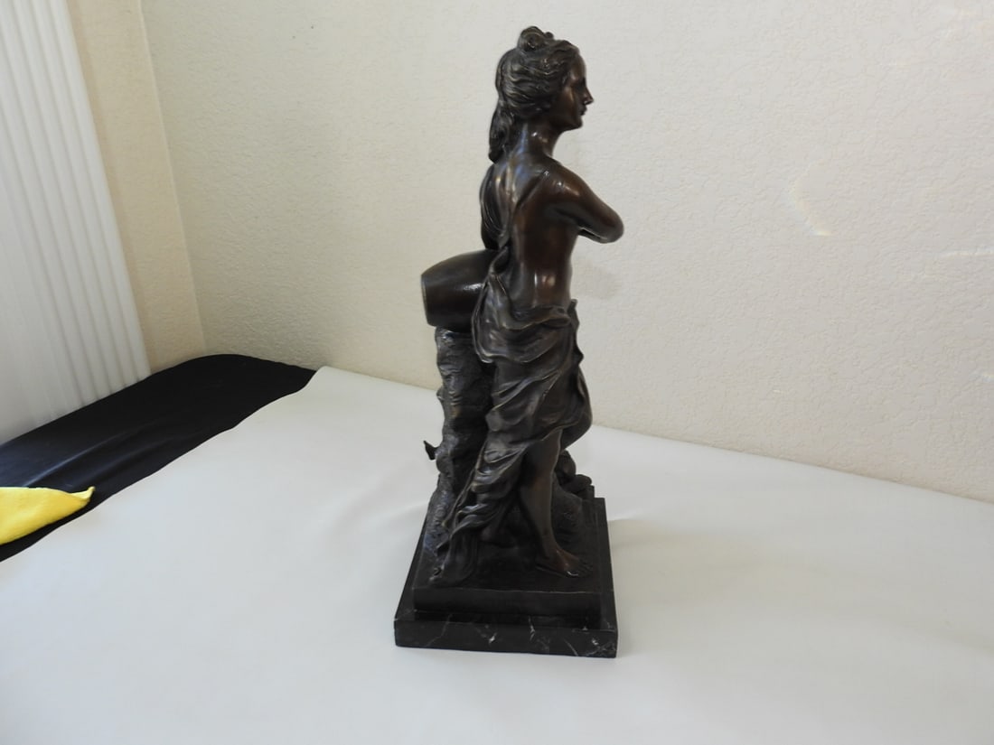 Bronze Venus and Cupid Statue on Marble Base - 4