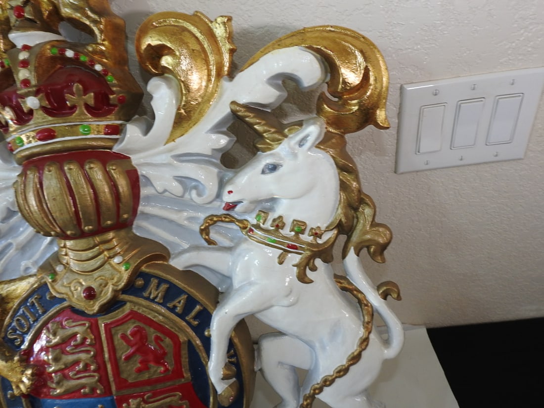 Large Royal Coat of Arms of the United Kingdom Wall Decor - 6