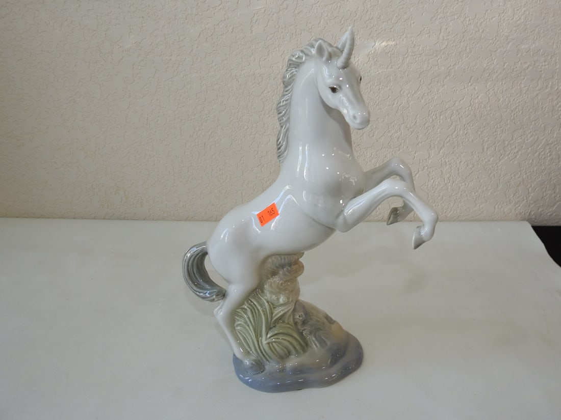 Porcelanas Miquel Requena Spain Porcelain Unicorn - 4
