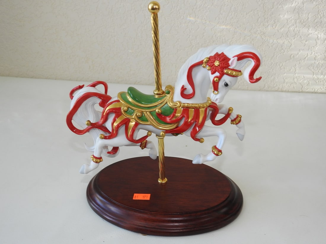 Franklin Mint “Scarlet Ribbons?? Christmas Carousel Horse (1 of 6)