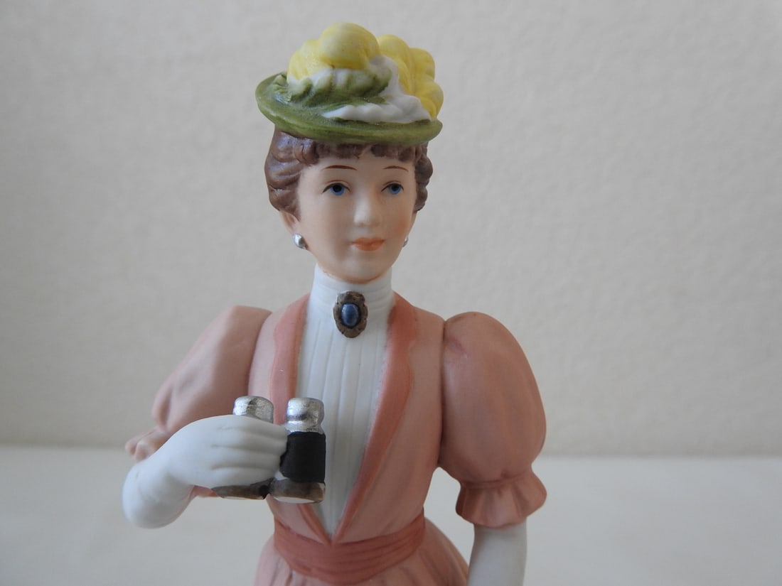 Homeco Victorian Lady Porcelain Figurine #1403 - 6
