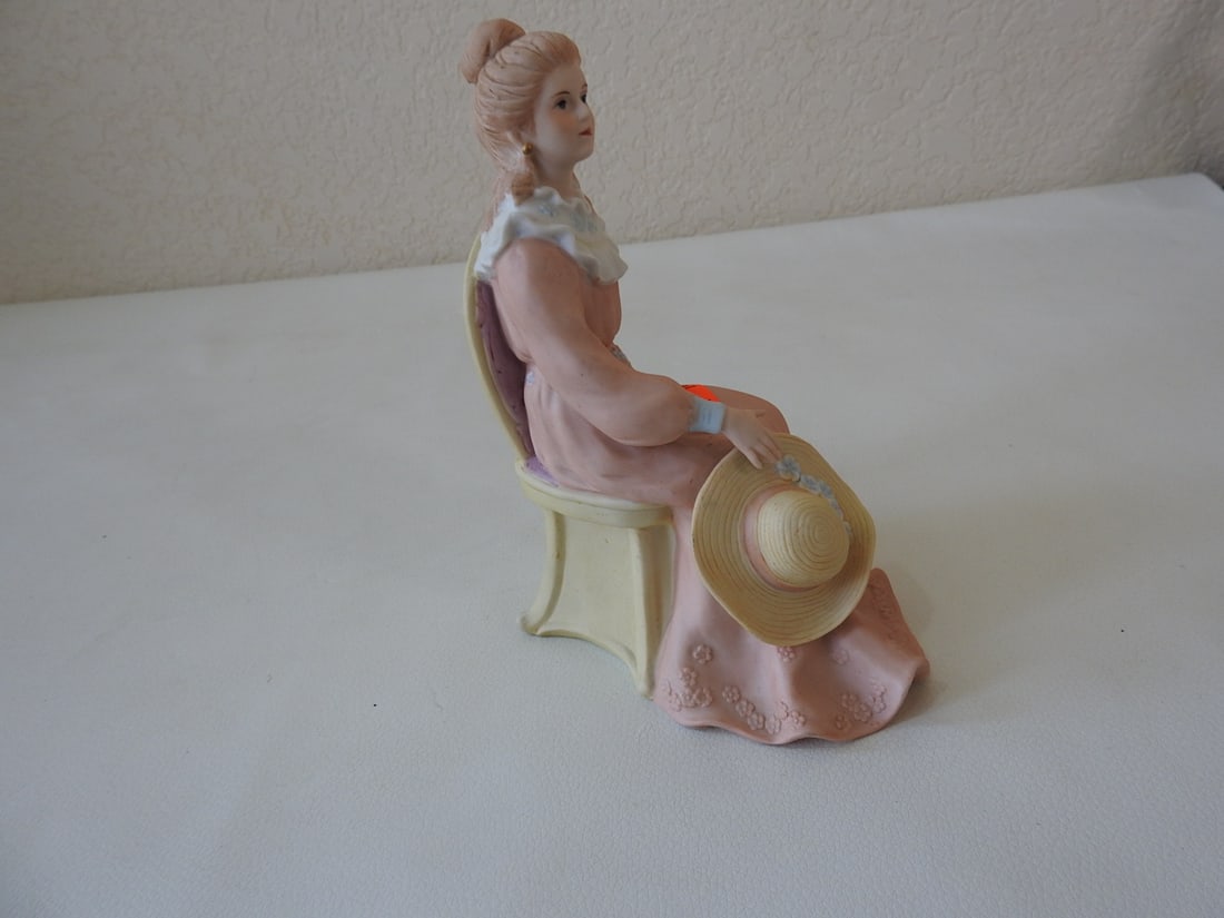 Homeco Victorian Seated Lady Porcelain Figurine #1439 - 4