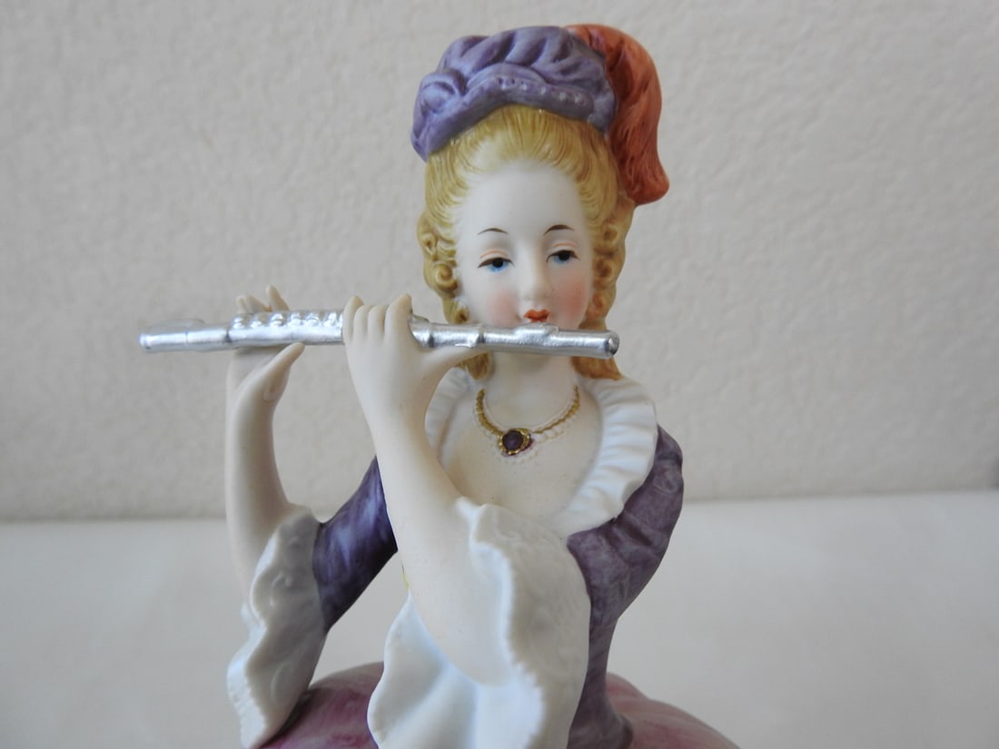 Vintage French Aristocrat Flute Player Music Box - 5