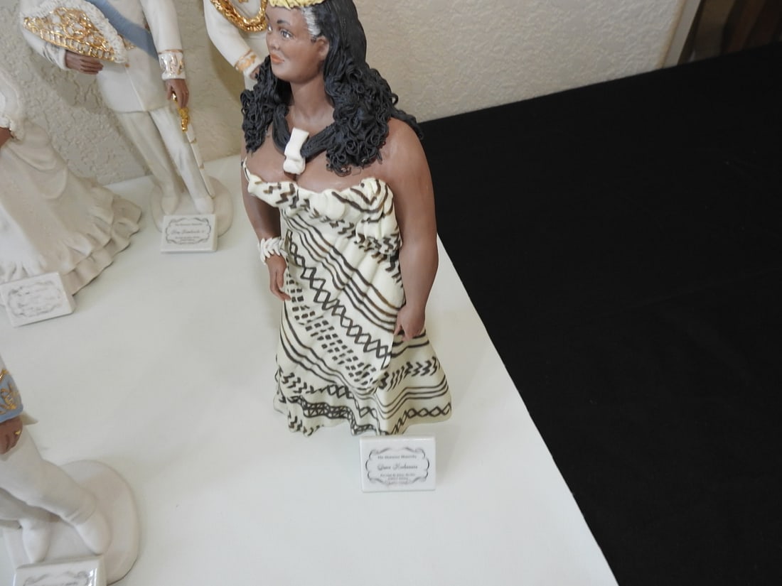 Hawaiian Monarchy Collection by Julene Halverson Meckler - 8