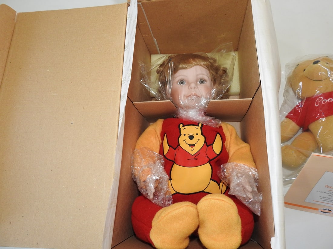 Ashton-Drake “Let’s Play Patty Cake?? Pooh Doll - 5
