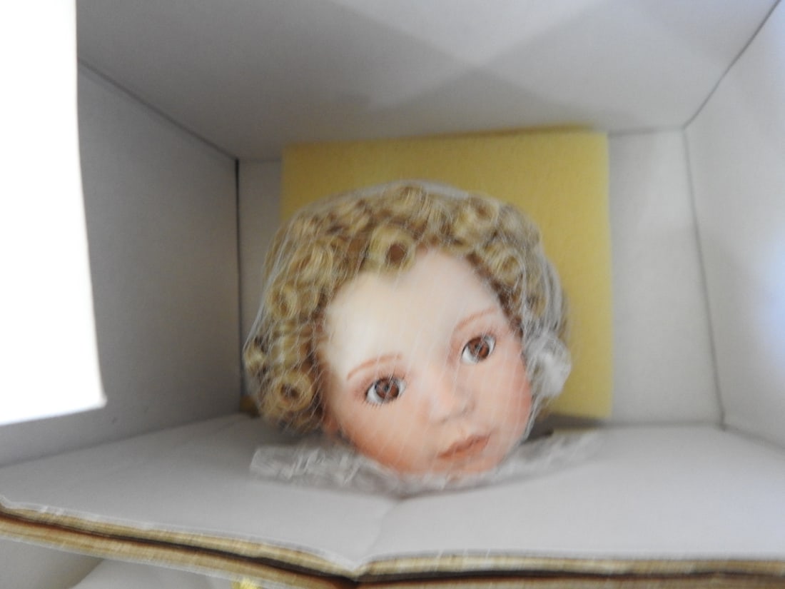 Georgetown Collection “Noelle the Christmas Angel?? Doll - 4