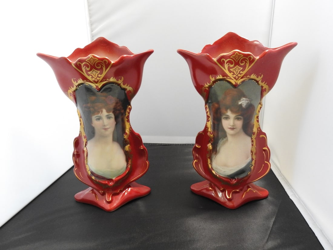 Pair of Victorian Mantel Vases with Fleur-de-Lis: Pair of Victorian style mantel vases with gold accents and fleur-de-lis decoration. Approx. 10 x 6 x 7.5 in.
