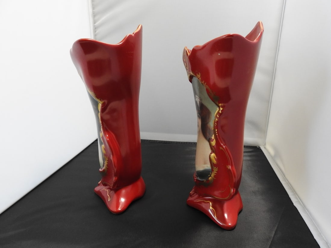 Pair of Victorian Mantel Vases with Fleur-de-Lis - 5