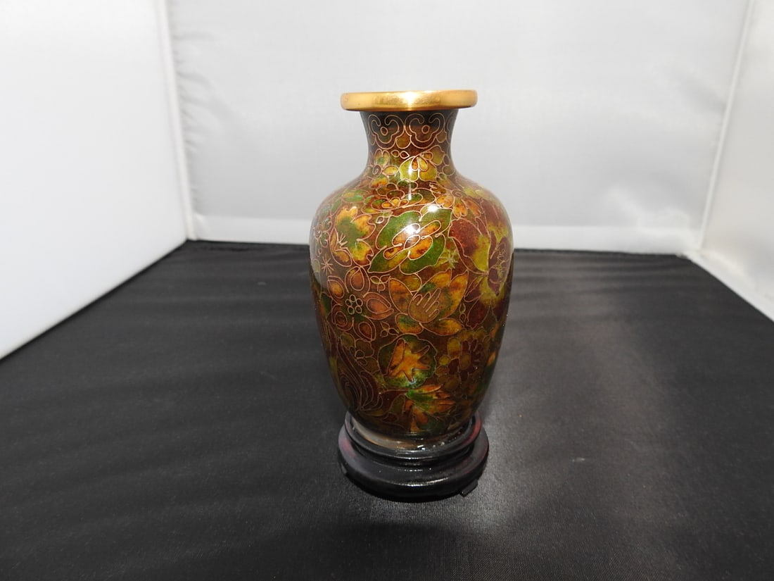 Small Vintage Chinese Cloisonne Vase on Wood Base: Small vintage Chinese cloisonne vase with brass base metal, permanently attached to wooden base. Approx. 4.75 x 2.5 x 2.5 in.
