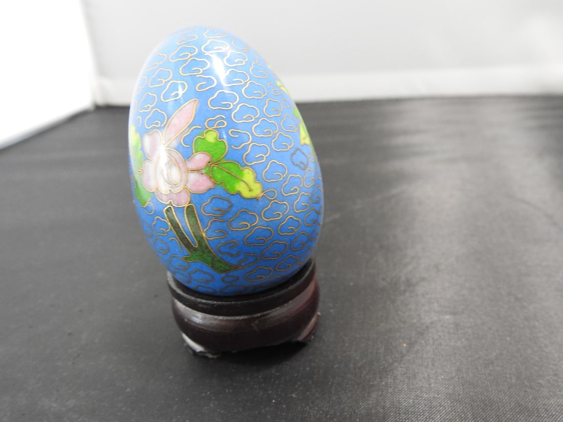 Vintage Chinese Cloisonne Egg on Wood Base - 4
