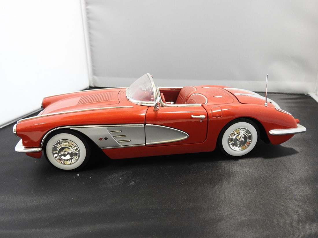 1958 Corvette 1:18 Scale Die-Cast Toy Car: 1958 Corvette toy car, 1:18 scale, with metal base. Approx. 3 x 4 x 10 in.