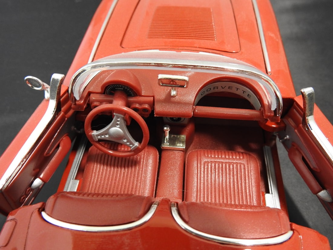 1958 Corvette 1:18 Scale Die-Cast Toy Car - 7
