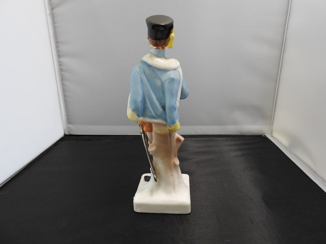 Bone White China Napoleonic Wars Soldier Figure - 4