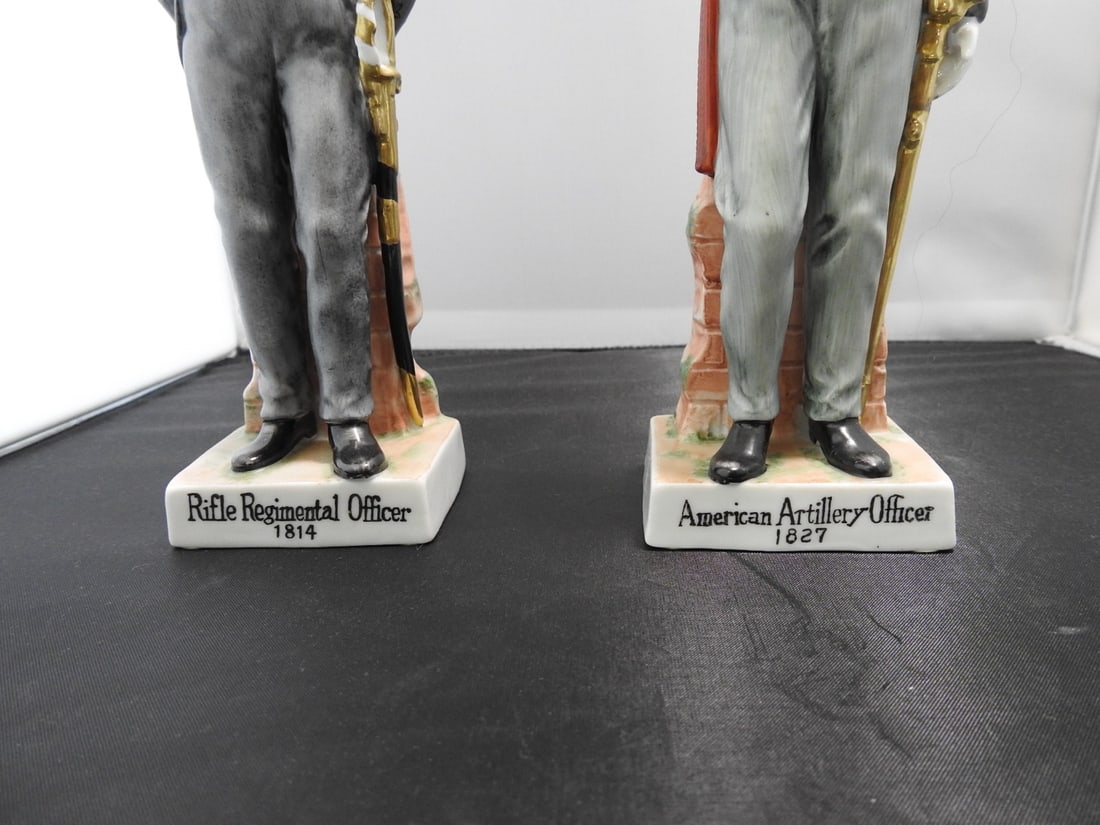 Porcelain Military Officer Figures, 1814 and 1827 - 5