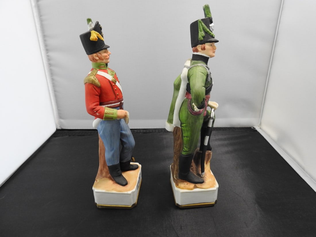 Porcelain Bisque British Infantry Officer Figure - 3