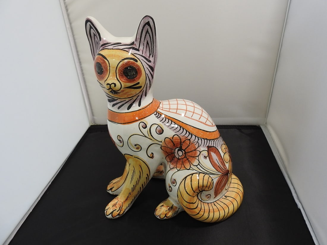 Hand-Painted Mexican Alebrije Pottery Figure (1 of 6)