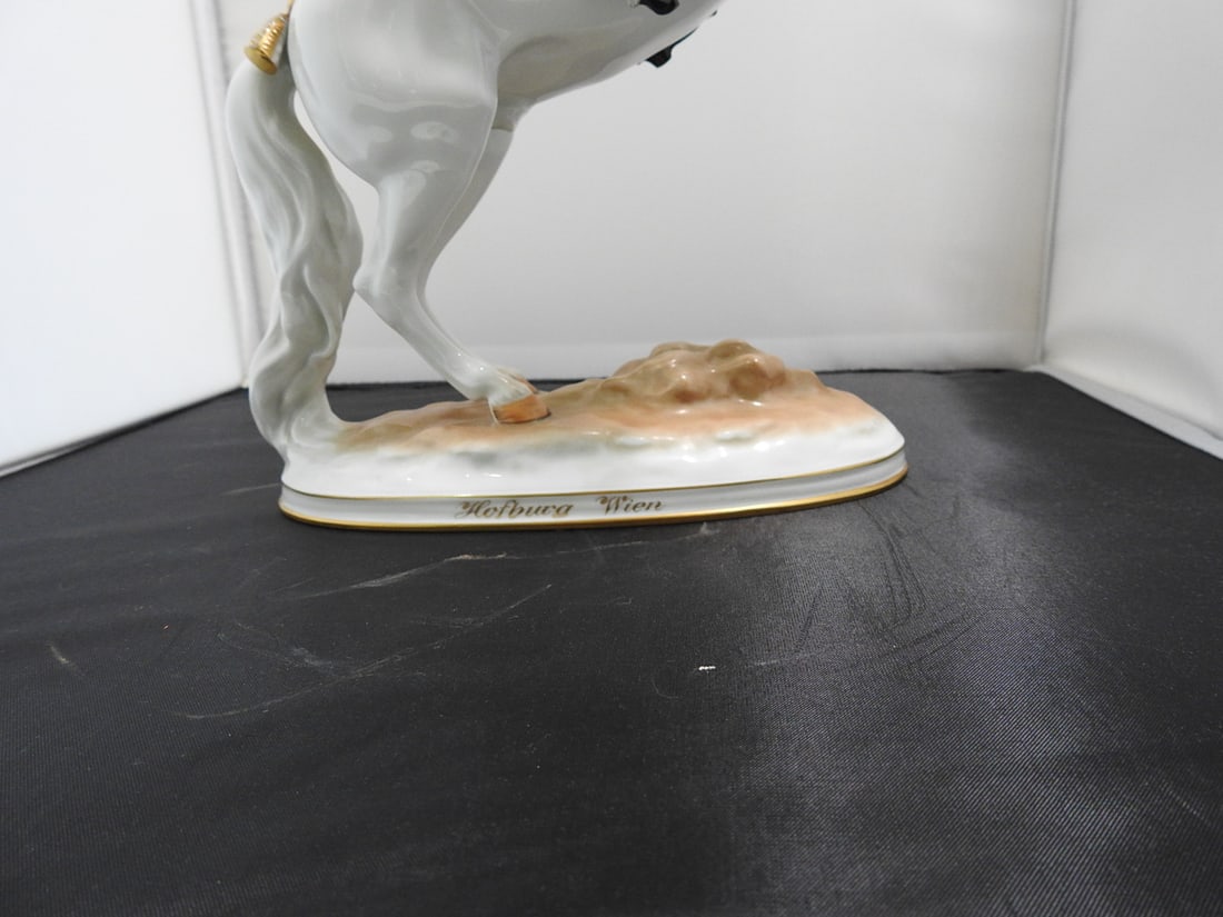 Hofburg Wien Lipizzaner Stallion and Rider Porcelain Figure - 5