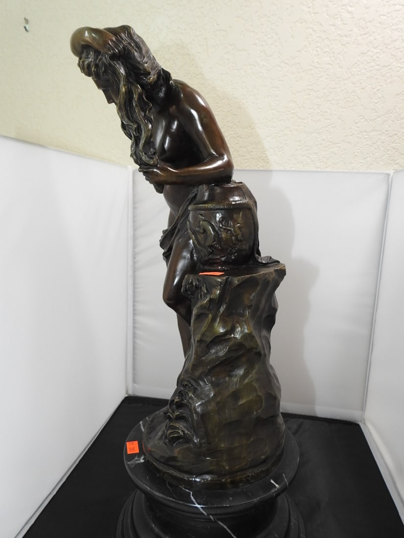 Bronze Bathing Woman Statue - 4